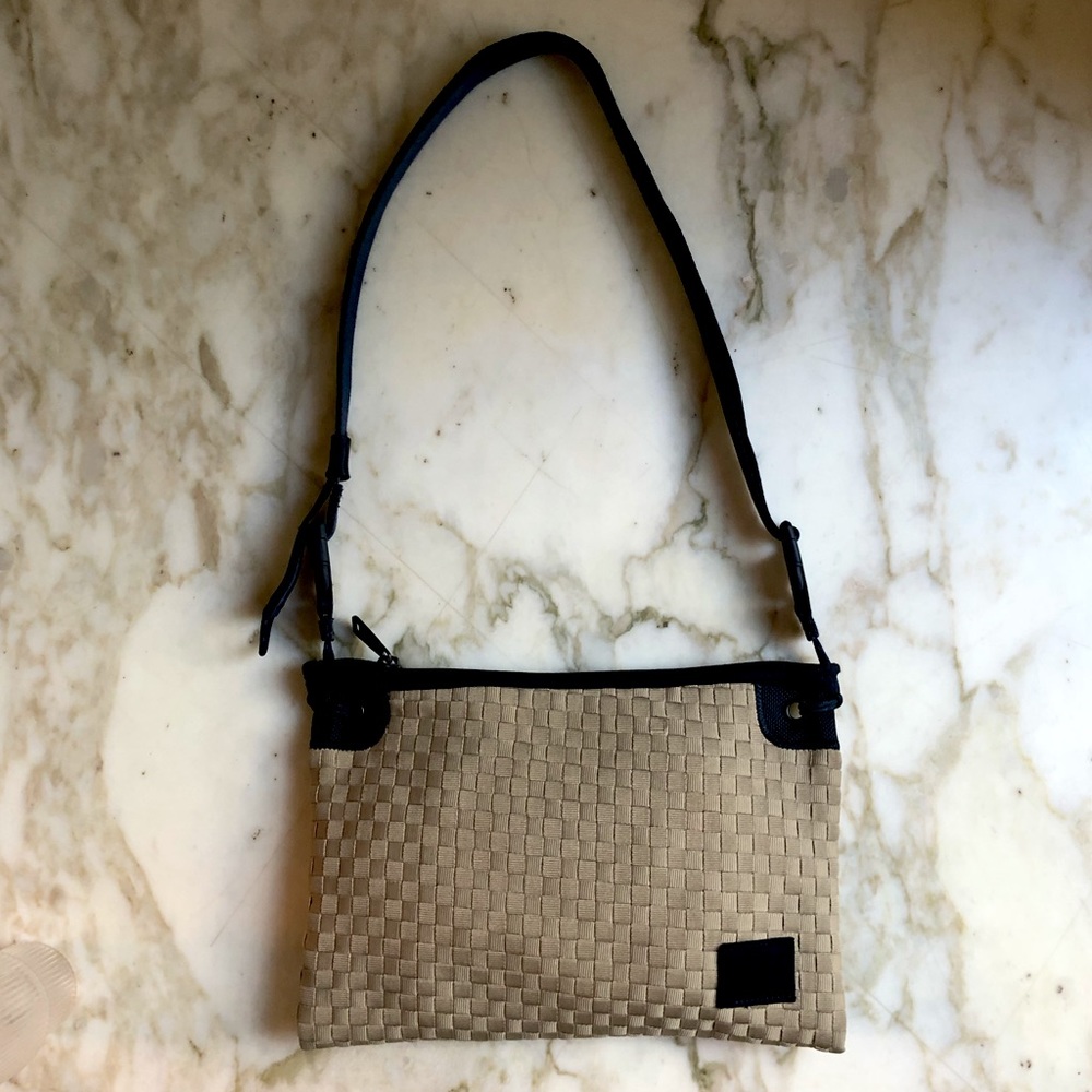 Herschel tan woven crossbody bag / Fanny pack